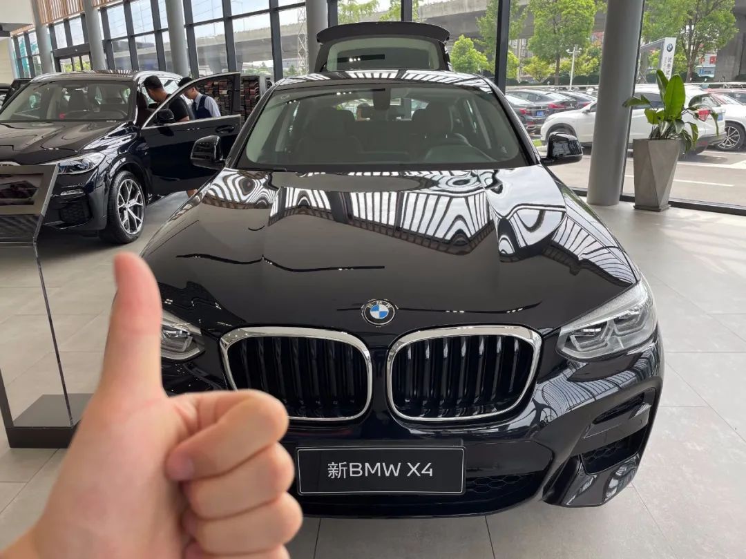 暴雨天气车辆落水自救,遇到暴雨在车内如何自救