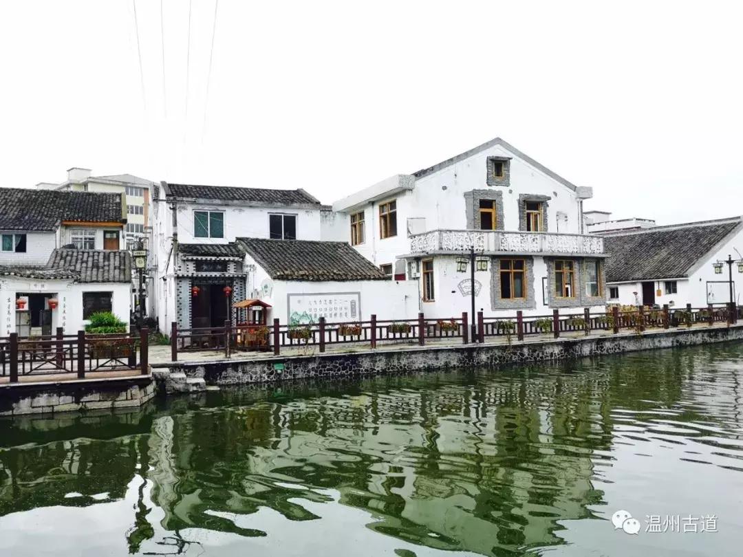 平阳鸣山古村落图片,千年古村平阳县鸣山村古城夜景