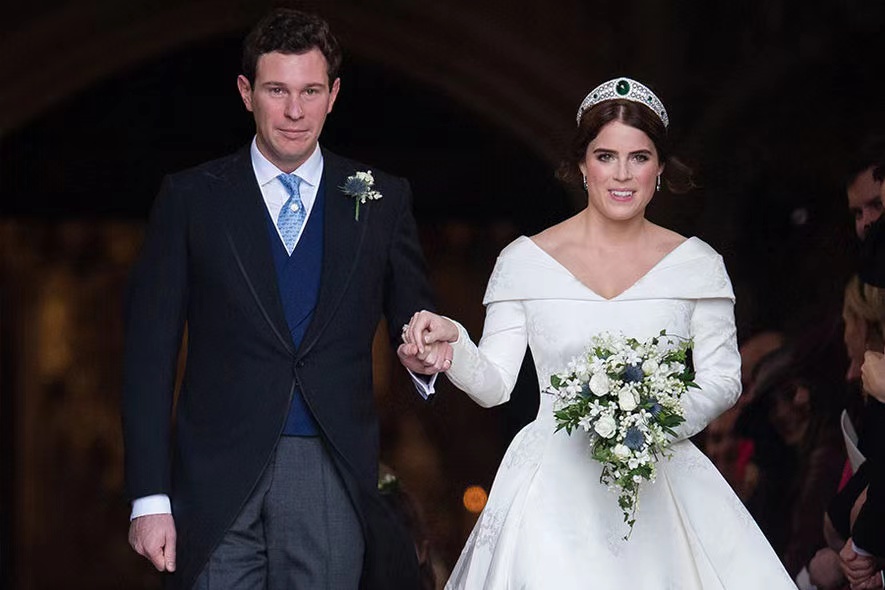 英女王的12位曾孙辈,英女王和曾孙辈同框