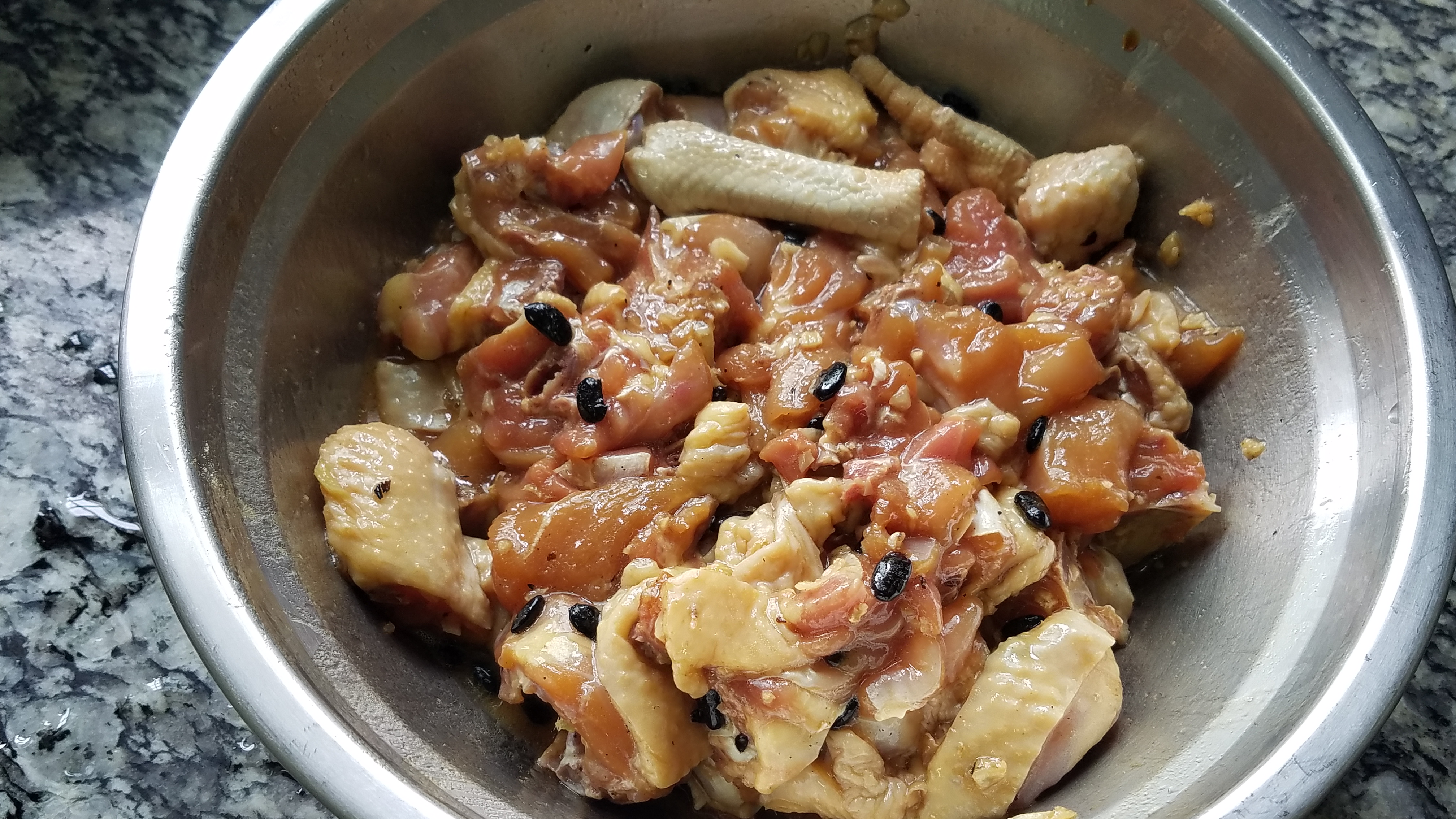 香喷喷的鸡肉煲,鸡肉香嫩的制作方法