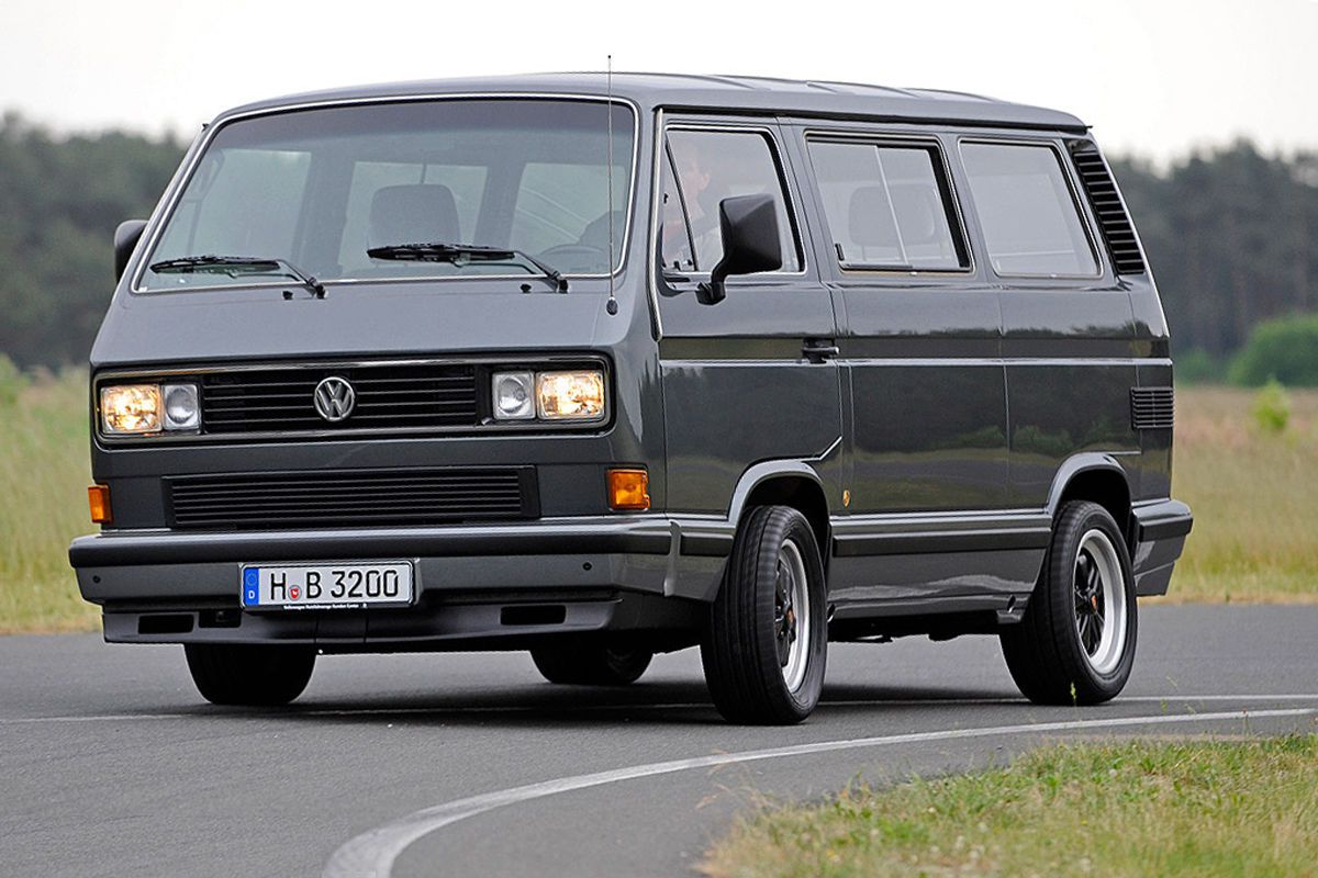 保时捷对比五菱神车,保时捷面包车有哪几款