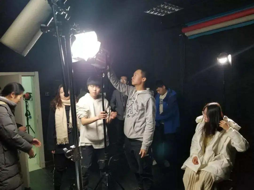 艺术类选择什么专业比较好,艺术哪个专业好学且就业较好