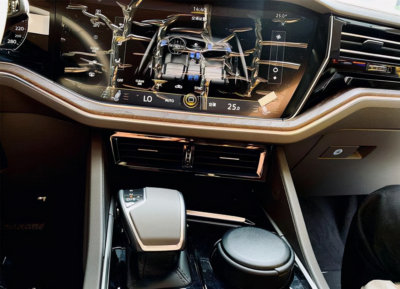 开完宝马x5再开陆巡,开了宝马x5再开奥迪q7的感受