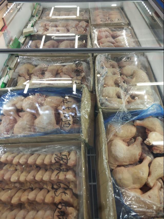 *疆新**最大的冷冻食品交易市场在这里!里面东西齐全建的也很大气!