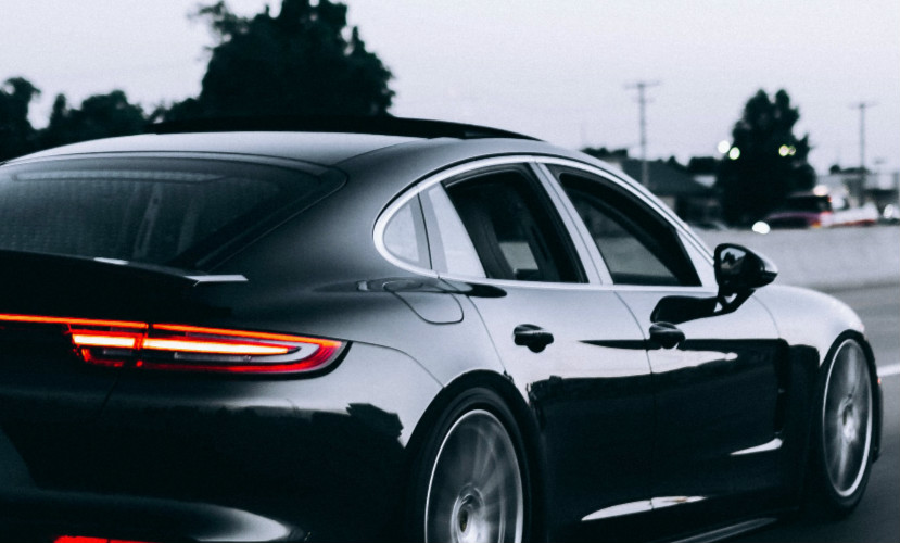 汽车内饰贴膜技巧视频,汽车后挡贴膜技巧视频