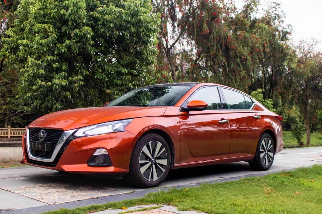 6缸2.5天籁的真实油耗,百公里天籁平均油耗14.5高吗