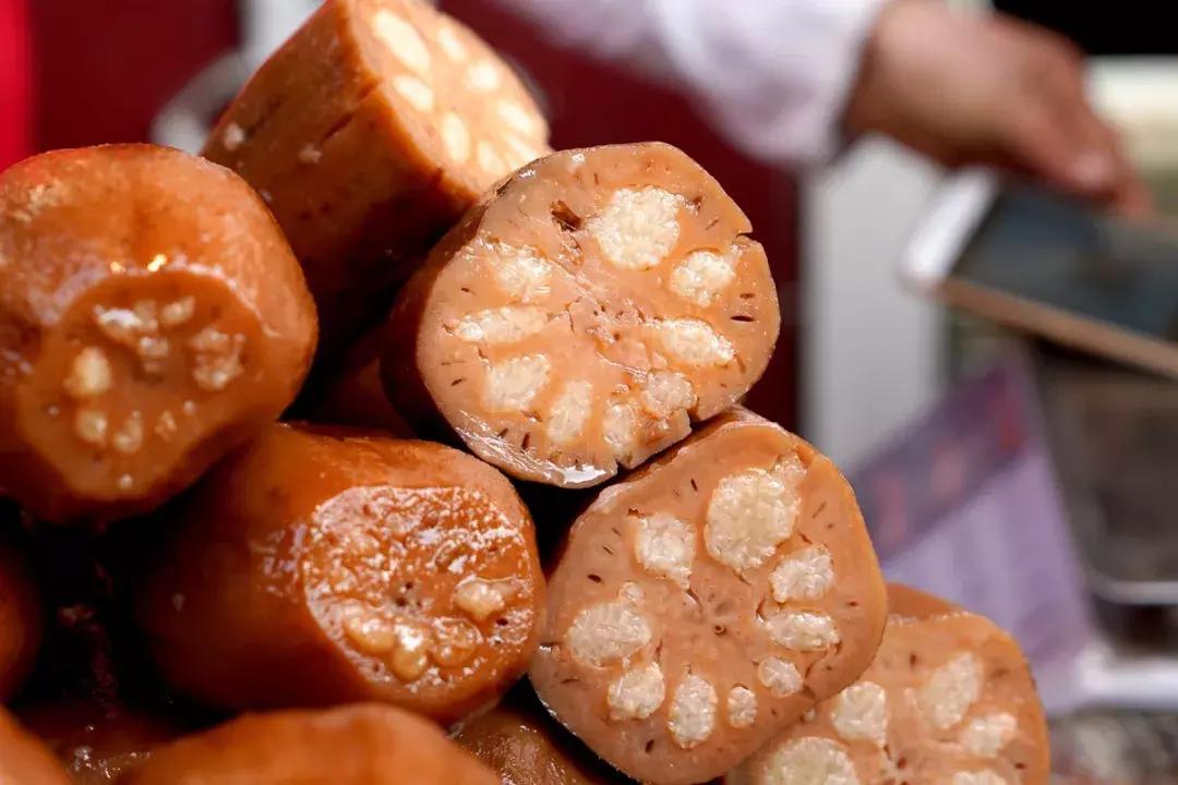 年味｜带上小拖车跟我走！这里买年货实惠好吃