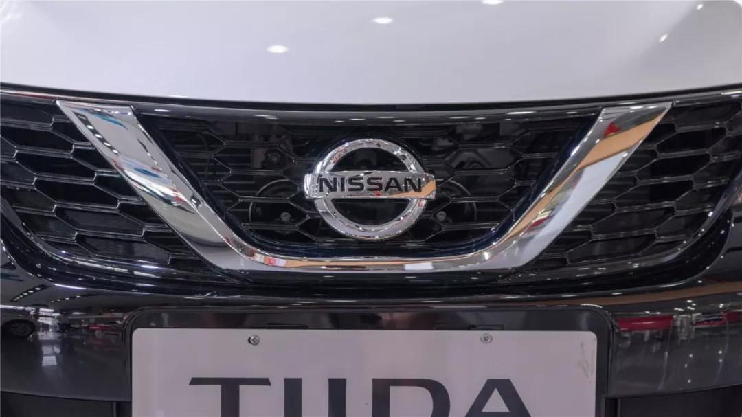 东风日产骐达：价格高一点，但空间告诉你值得！「快车体验043」