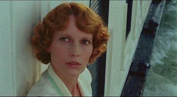 白富美插足闺蜜感情，游轮惨死，经典悬疑作品带你看阳光下的恶意