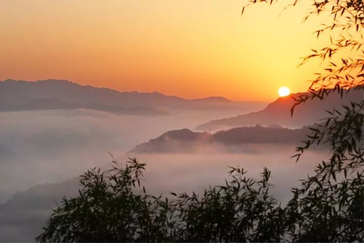 不输桂林山水,比牛背山更适合观看云海的地方