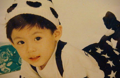 他曾是家喻户晓的人气童星,童星出道的他为何如今却无人问津