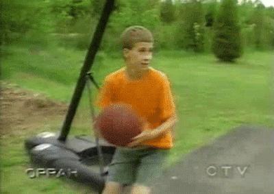 用零花钱给非洲挖了1000多口井，只因孩子的眼泪是那里最干净的水