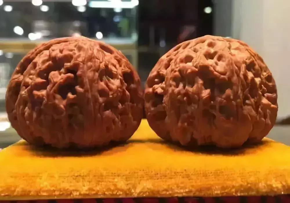 文玩核桃背后的猫腻,文玩核桃到底该怎么玩