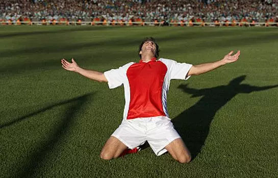 看足球的仪式,世界足球日主题日图