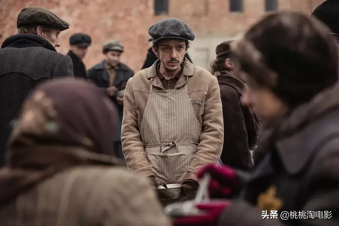 为了电影而创造一门语言,这个导演太拼了