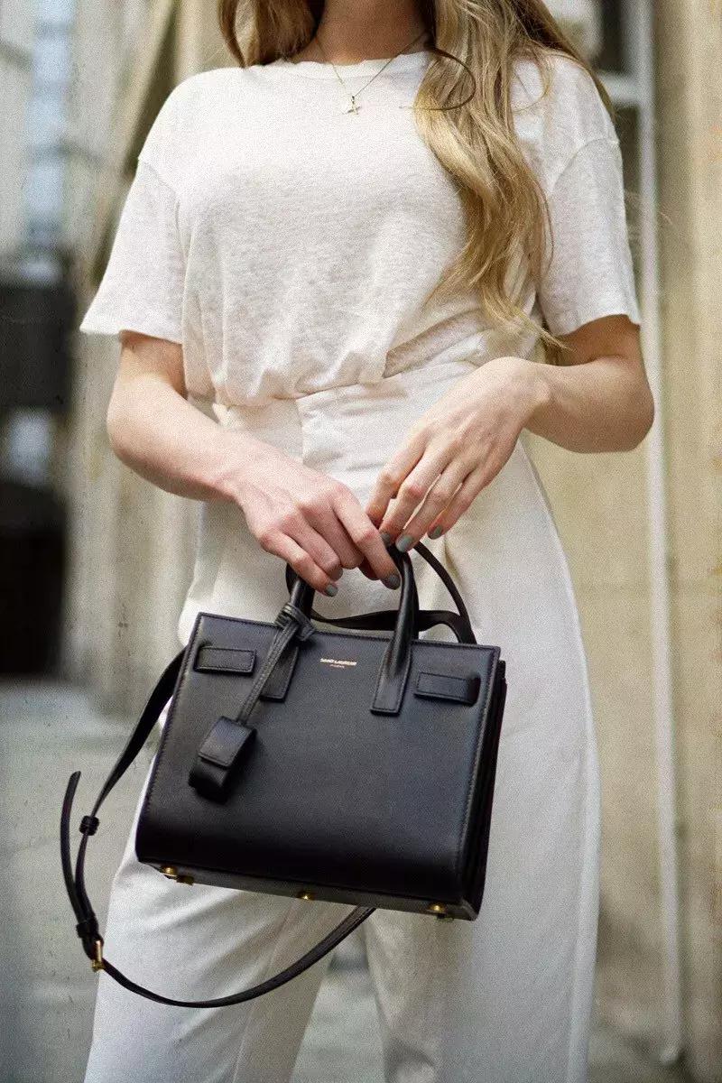 微胖女生只要穿搭对了一样显身材,微胖女生就一定要穿宽松衣服吗