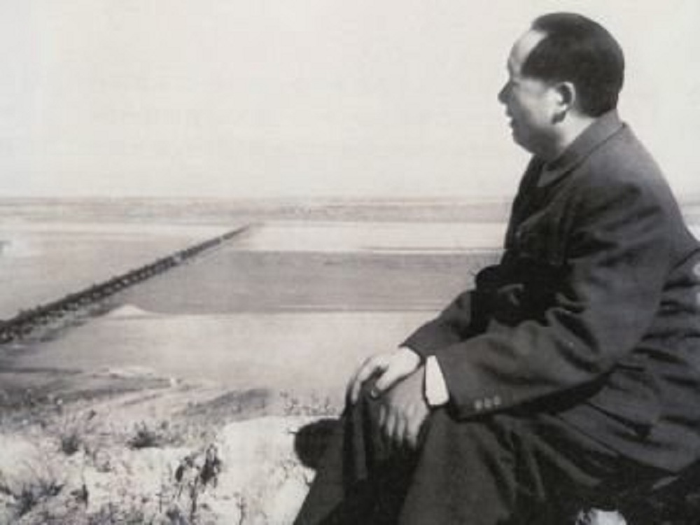 51年，王鹤滨回家探亲，归来后，毛主席为何对他说：你到农村去