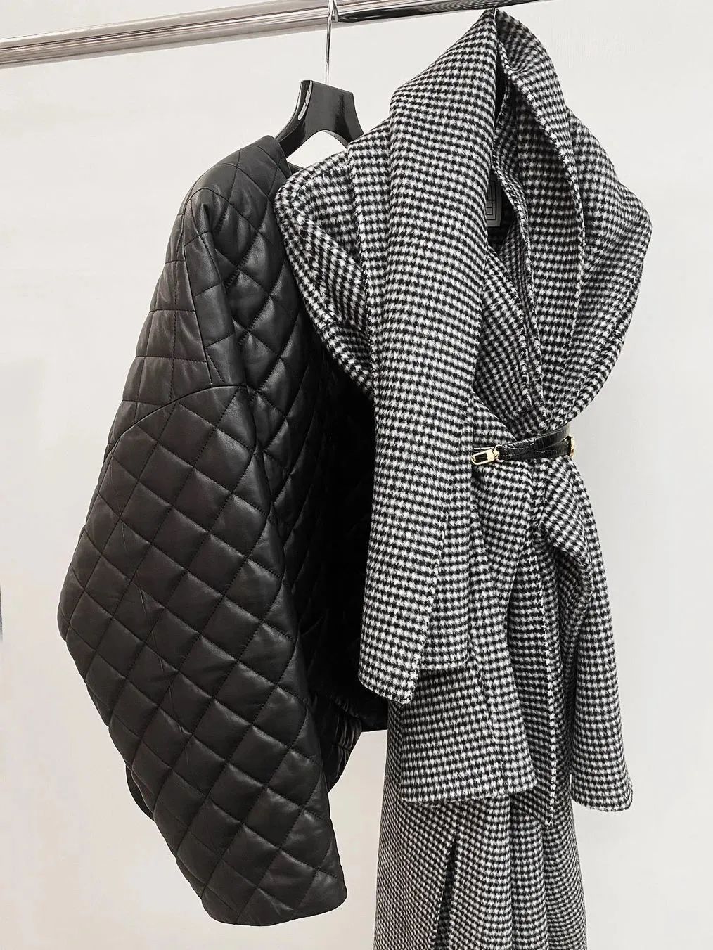 入冬四件套我不配文案,入冬四件套没有棉衣来的实在