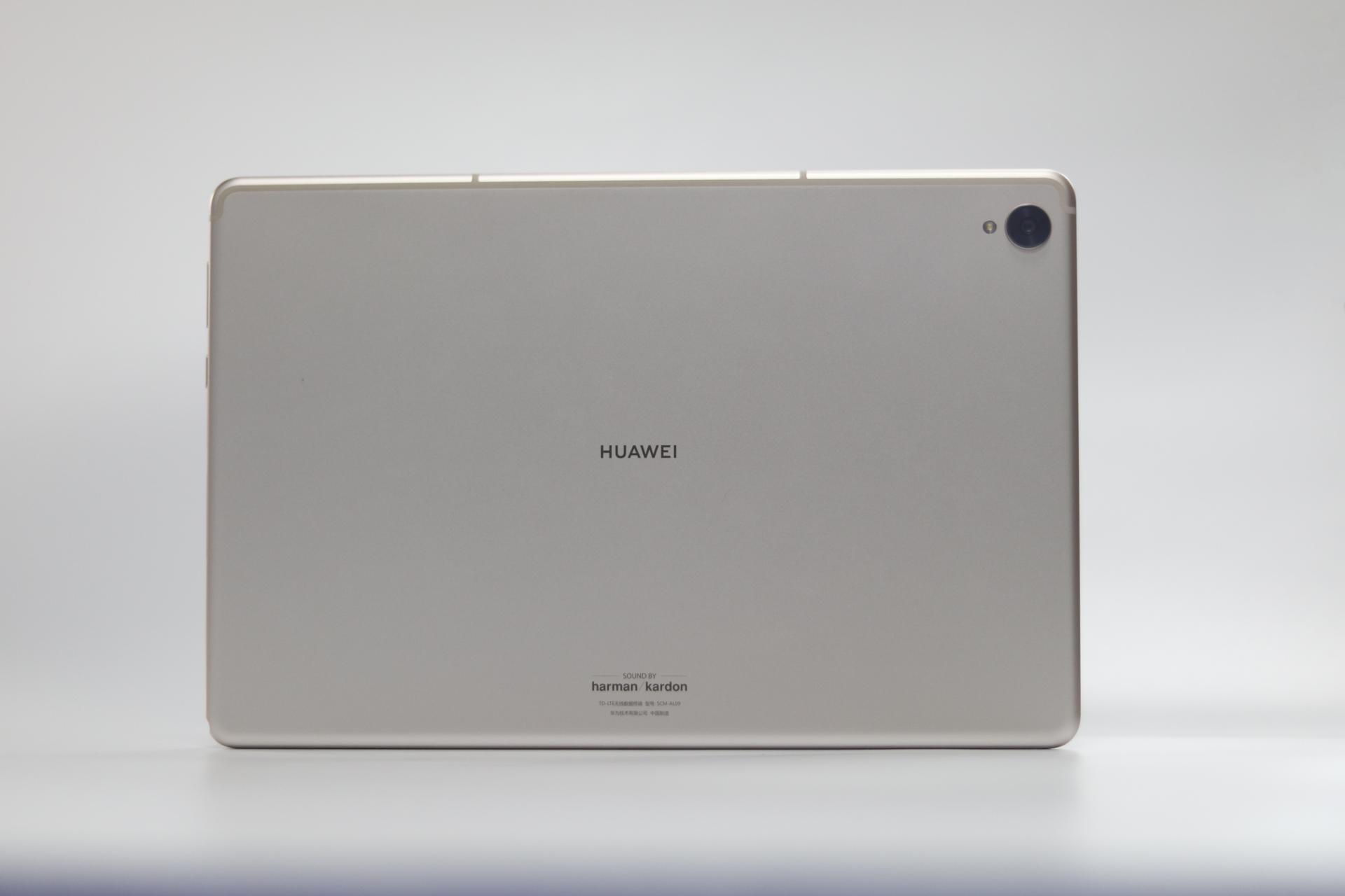 华为平板m6高能版对比拯救者y700,华为平板m6scm-w09是多少寸的