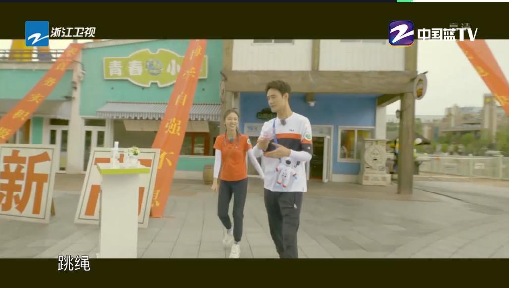 王凯青春环游记唱歌林允,王凯青春环游记林允舞蹈