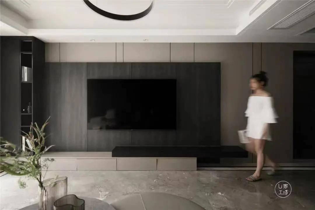 怎么用少量的护墙板装修出高级感,最简单护墙板全屋装修效果