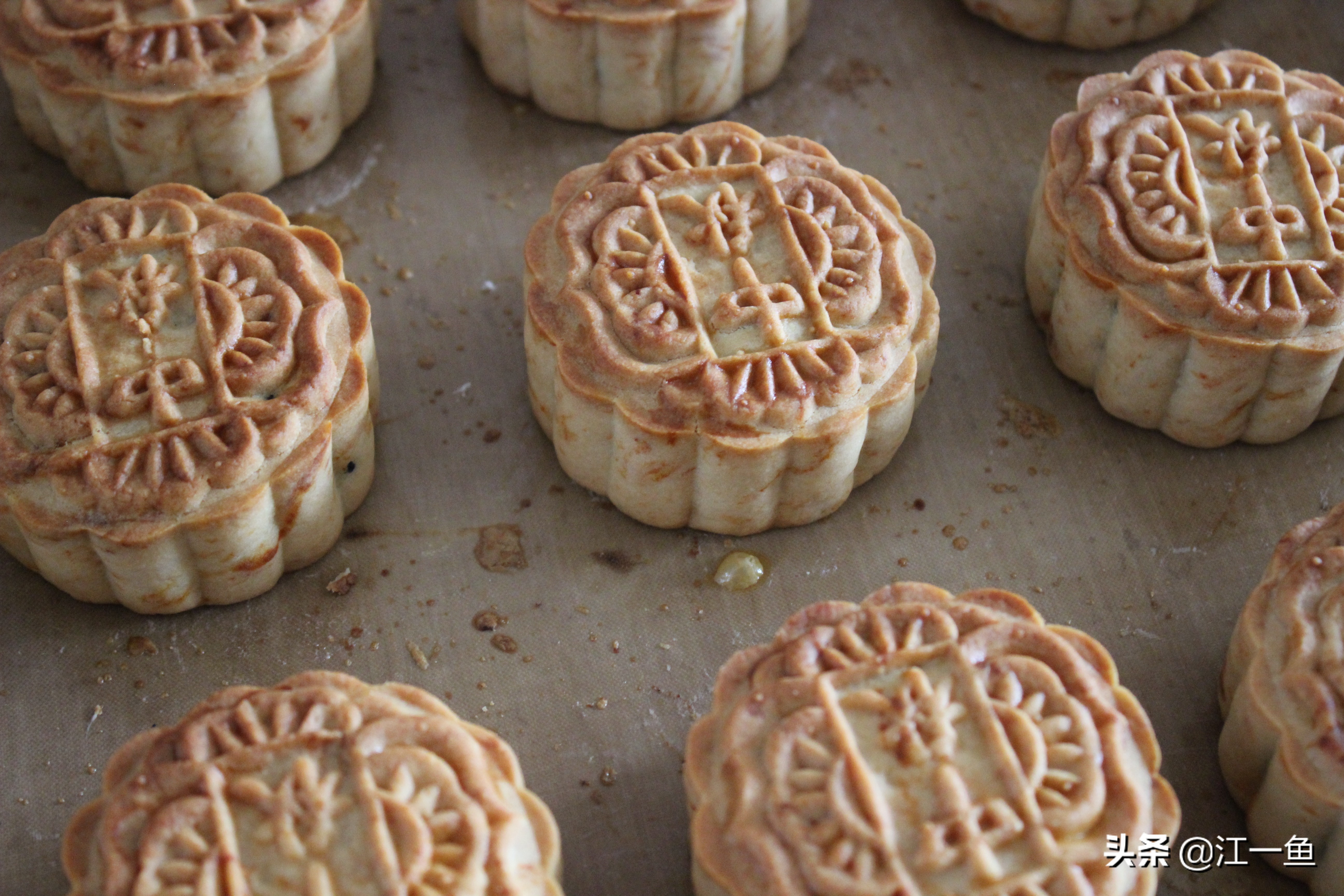 传统香酥脆皮五仁月饼的制作,正宗广式五仁月饼馅料配方和制作