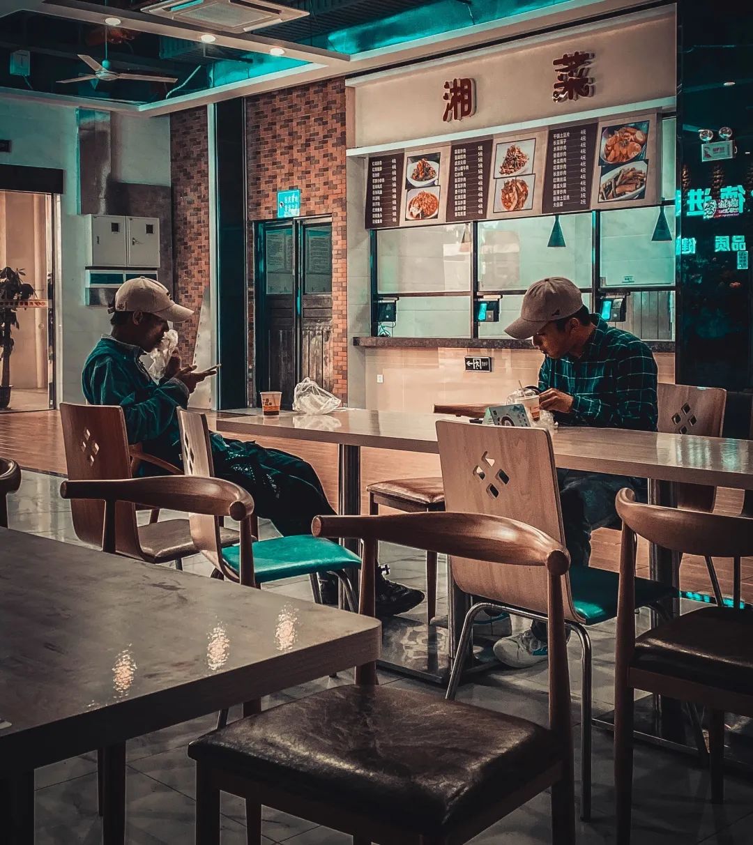 广东这所大学有广州、清远两校区。虽然是民办，但是环境超美