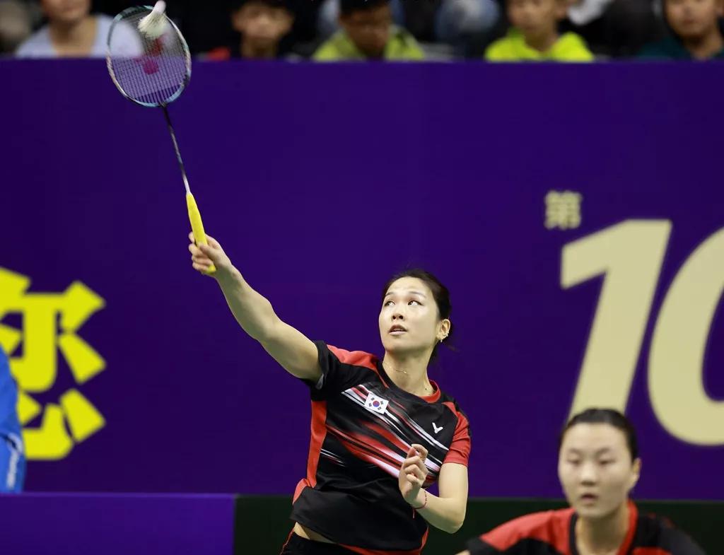 羽毛球的魅力只有懂的人知道,羽毛球给我们带来了什么