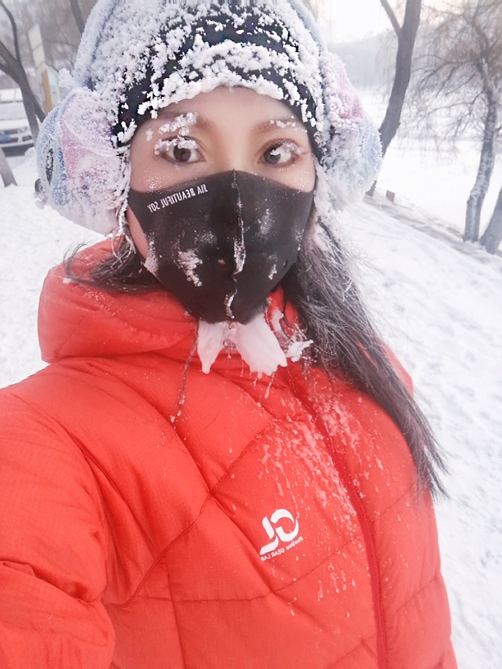 #头号运动玩家#穿1000蓬羽绒服在零下二三十度跑步什么体验