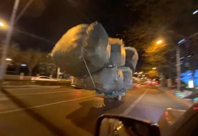 车坛快报|​广州学生哈尔滨旅游打车被收千元投诉后车费已原路退回