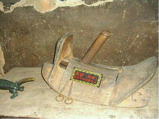 铡刀真的用来砍头的吗,铡刀属于刑具吗