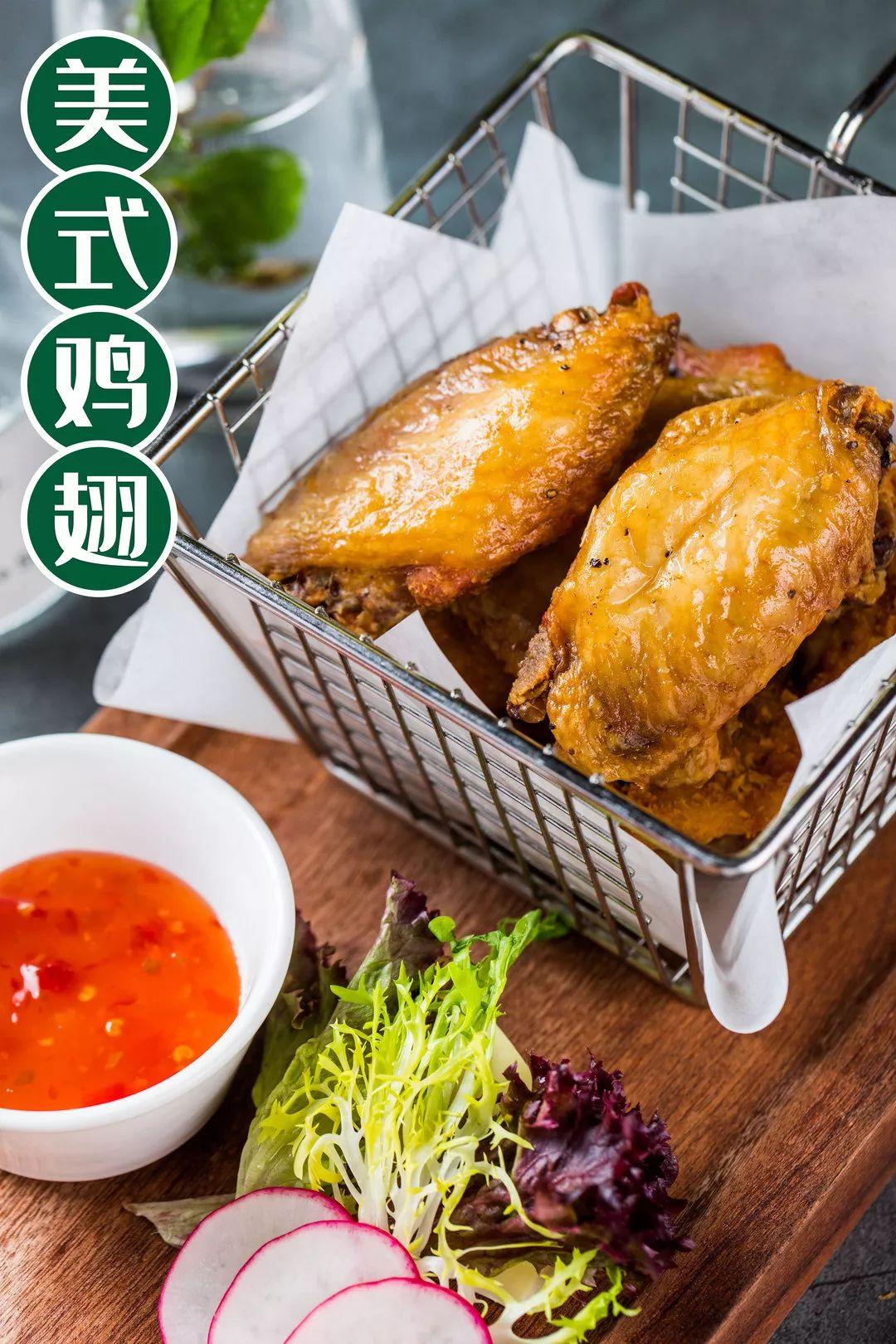 13000㎡运动餐厅，包足球场，打卡网红玻璃屋，集装箱，涂鸦楼梯