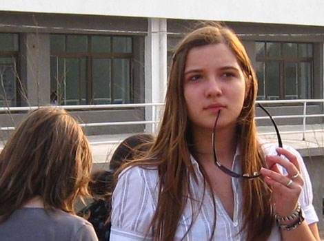 法国姑娘来中国购物,法国妹子来中国后哭诉