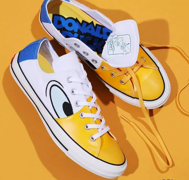 帆布鞋真的百搭吗,帆布鞋百搭又好看可是容易脏