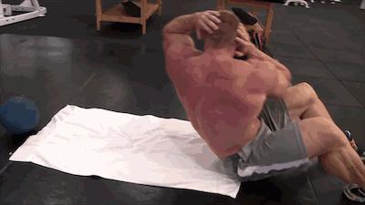 腹肌歪了练哪边,腹肌歪的还不整齐