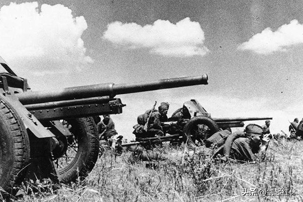 二战时,苏联饿死百万人,他们是怎样走出绝境的