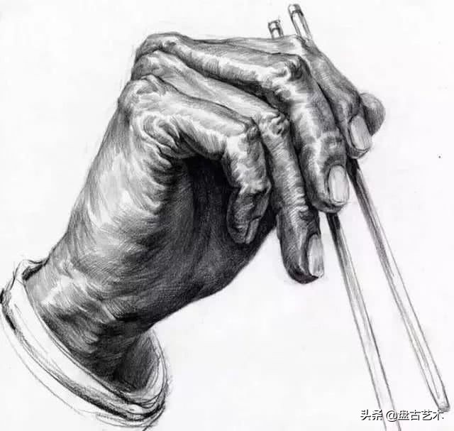 怎样画素描带手半身像才有美感——盘古文化艺术