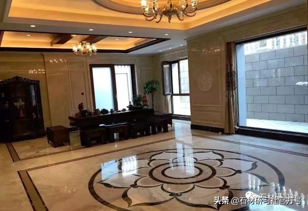 装修玻璃破碎的原因,装修碎砖怎么处理