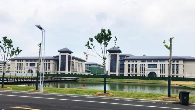 最美的风景遇上美的高校！江苏师范大学科文学院新校区美照先睹