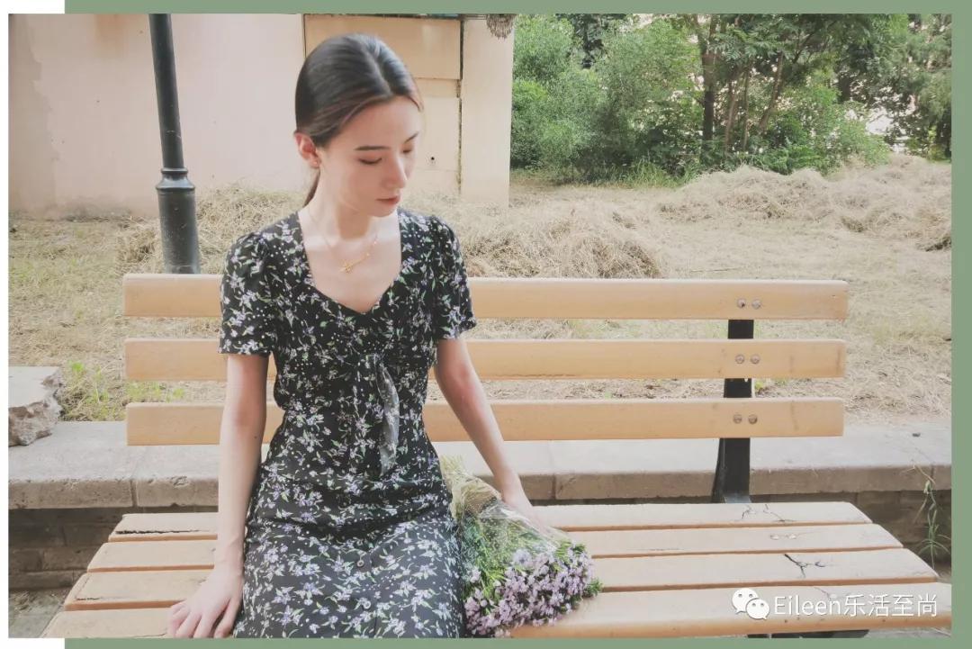 周慧敏穿搭港风,惊艳了90年代的港风周慧敏