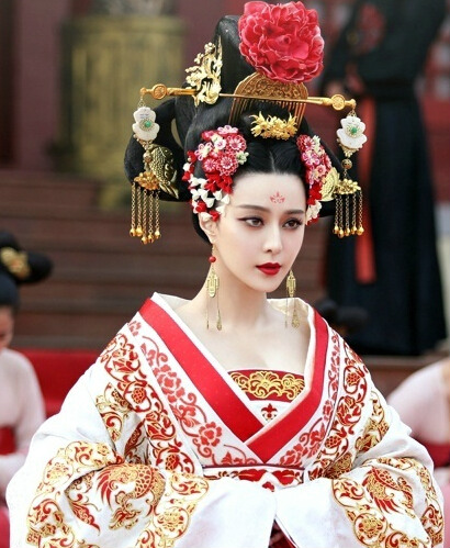 迪奥999和tf16哪个适合黄皮,黄皮迪奥999推荐哪个版本