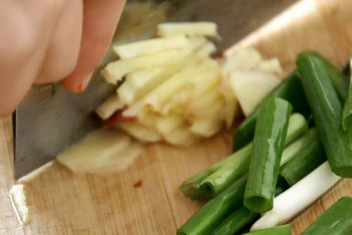 红茶怎么喝健脾祛湿效果好,红茶配什么好喝又养生