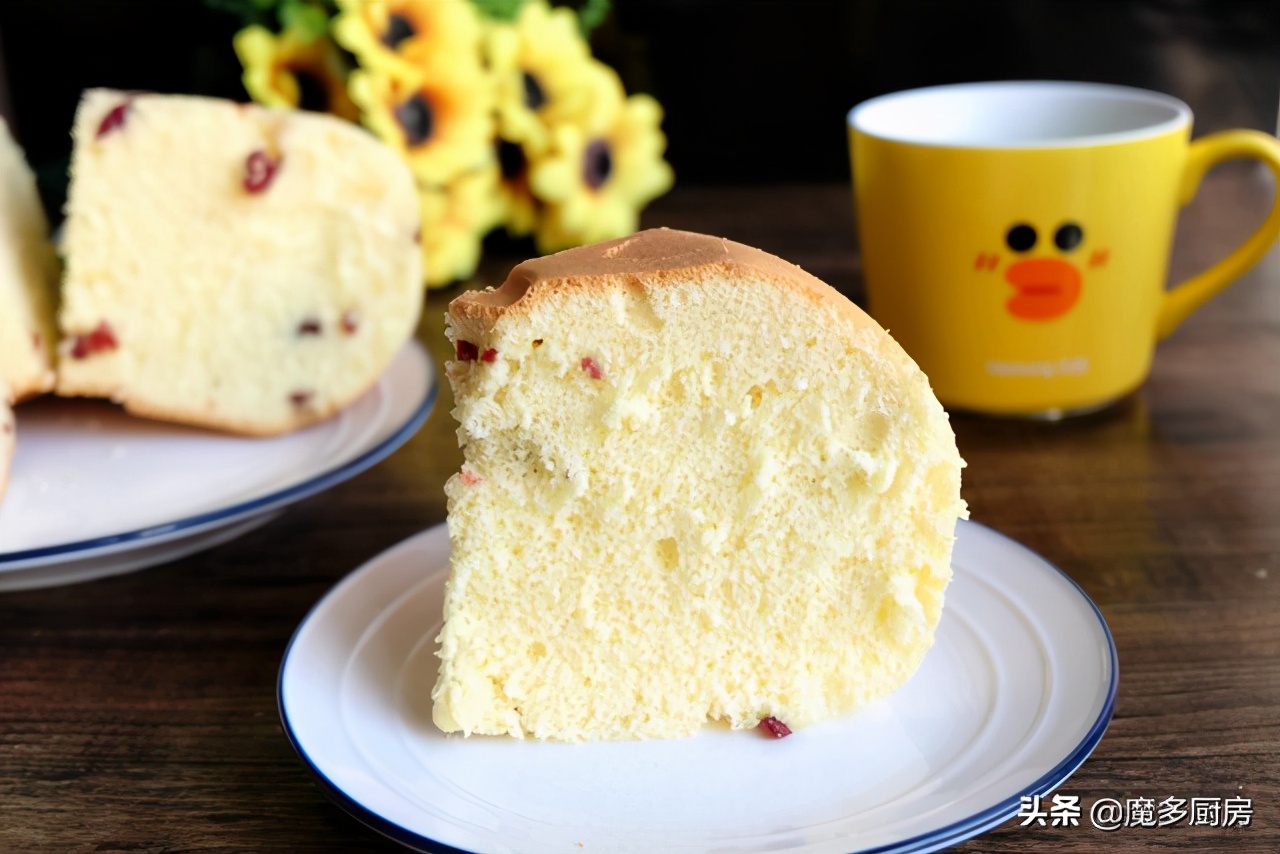 三个鸡蛋做蛋糕一杯面粉够不够,5个鸡蛋用几克蛋糕粉