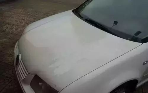 冬天车子灰尘大怎么办,灰尘渗透车漆怎么去除