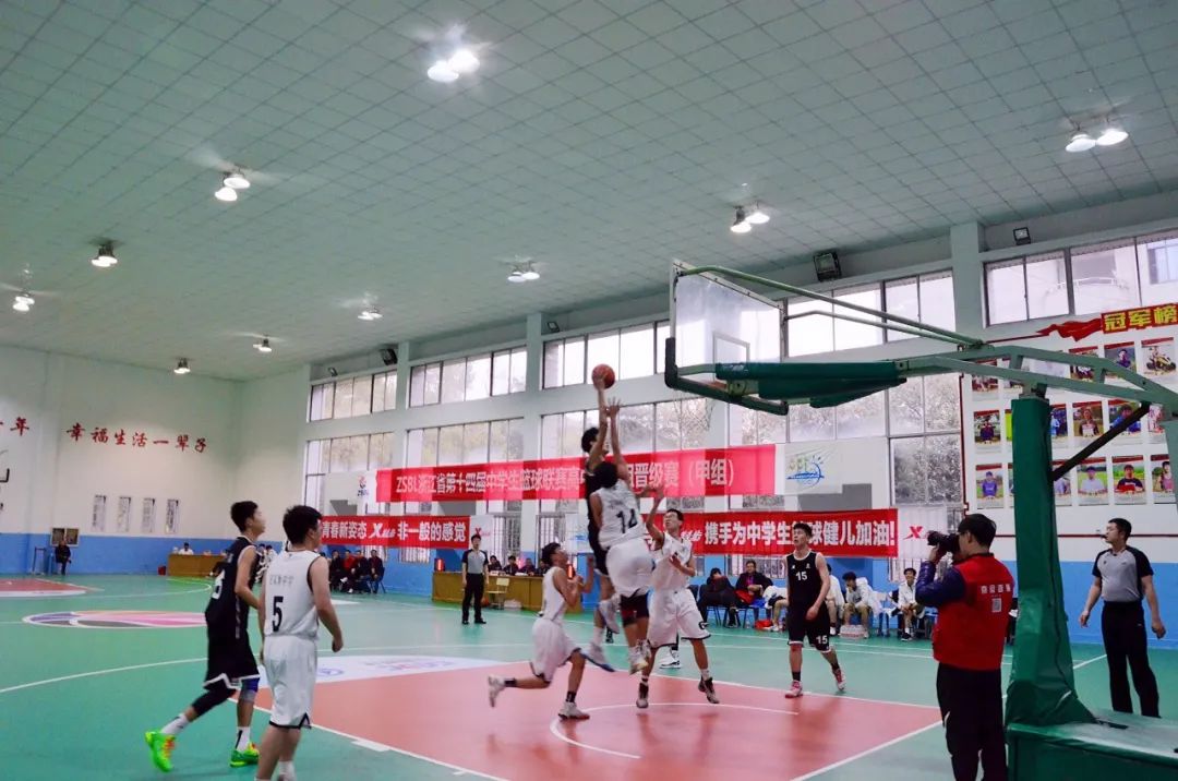 平均身高1.88米！余二高最帅男团，曝光了