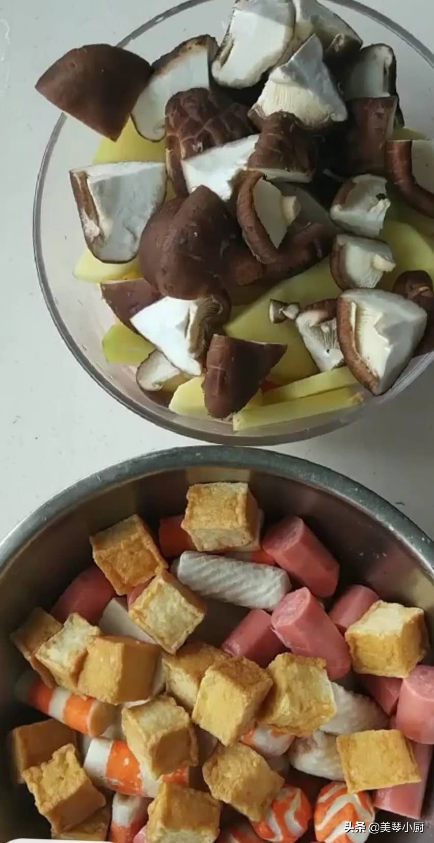 好吃的麻辣香锅在家就可以自己做,麻辣香锅这样做比外面买的还好吃