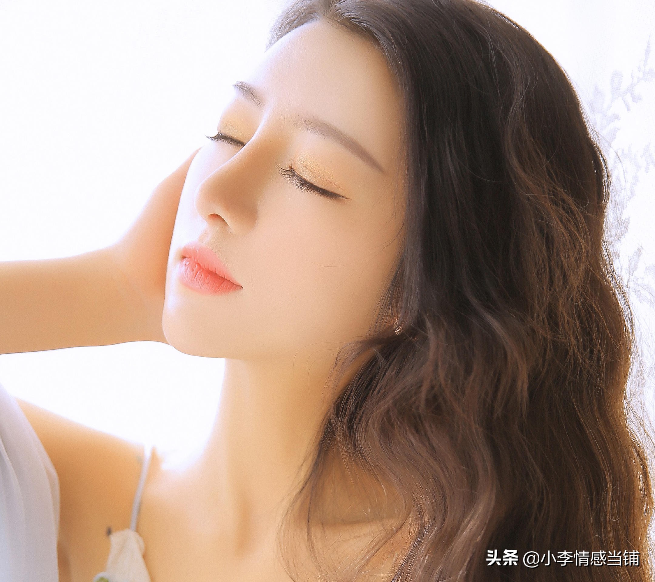 已婚后，再见初恋什么感觉？三个人的回答很心酸