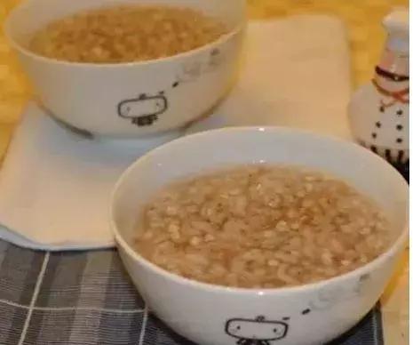 肿瘤患者胸积液变红怎么回事,表皮红色的肿瘤