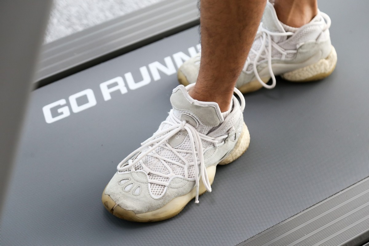 宅家跑步拒绝秋膘,荣耀亲选磁悬浮减震跑步机深度体验