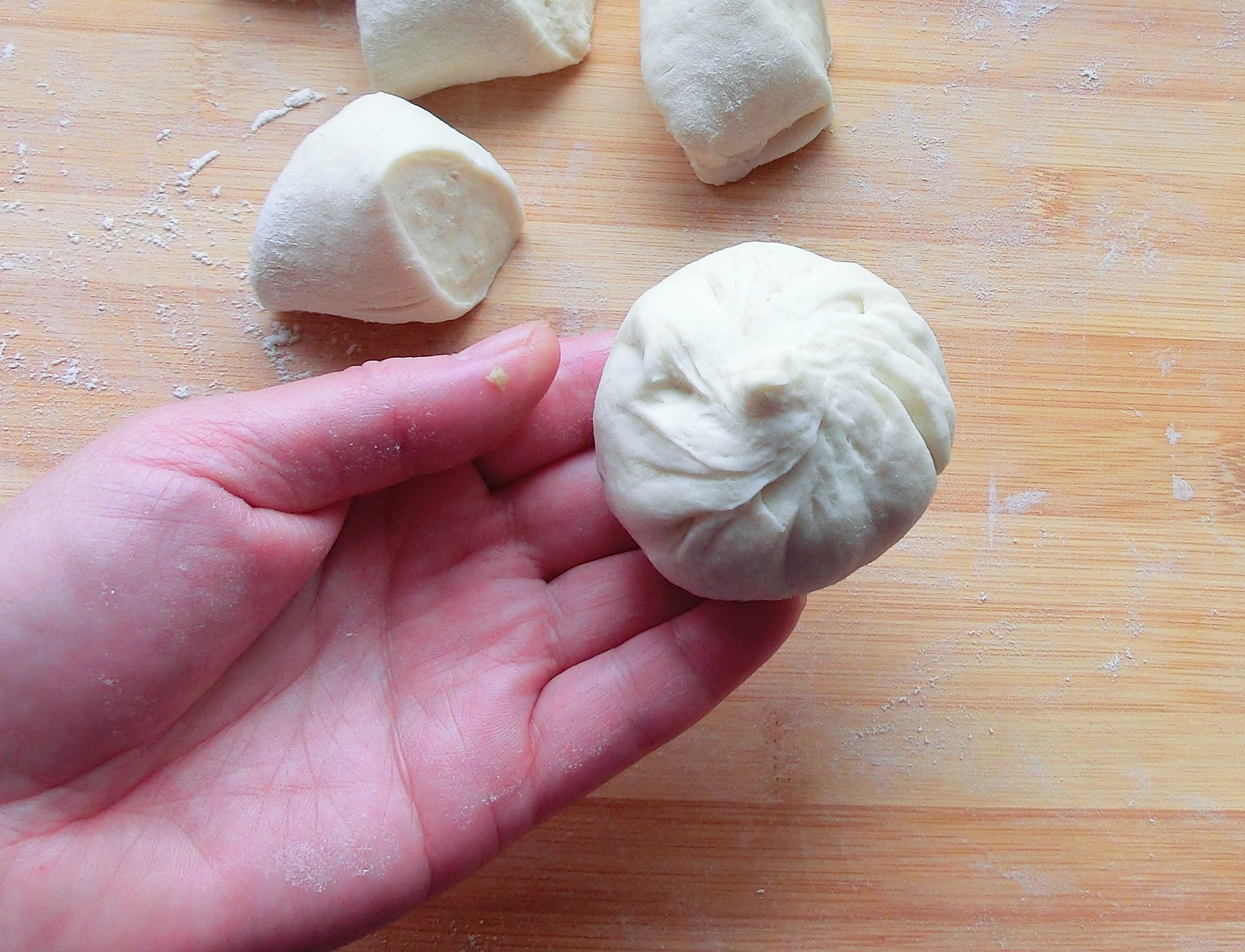 蒸包子的做法不要酵母粉,蒸包子时怎么让包子松软不塌陷